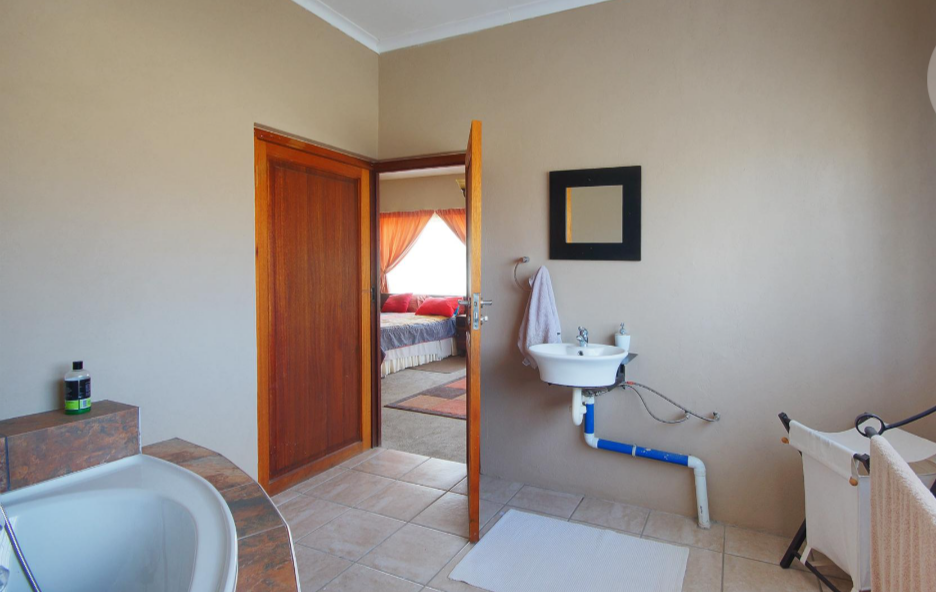 4 Bedroom Property for Sale in Modderfontein A H North West